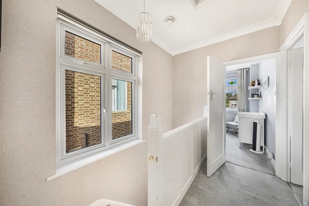 Fairlight Close, North Chingford, E4 6PB, photo 38