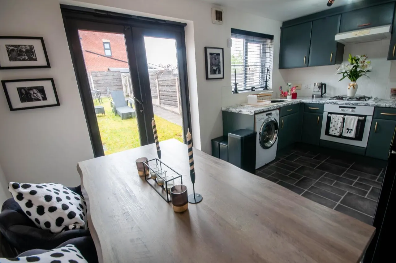 Merebrook Close, Radcliffe, Manchester, M26 1UF, photo 8