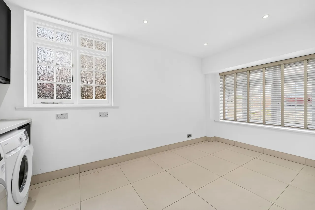 Montalt Road, Woodford Green, IG8, photo 12
