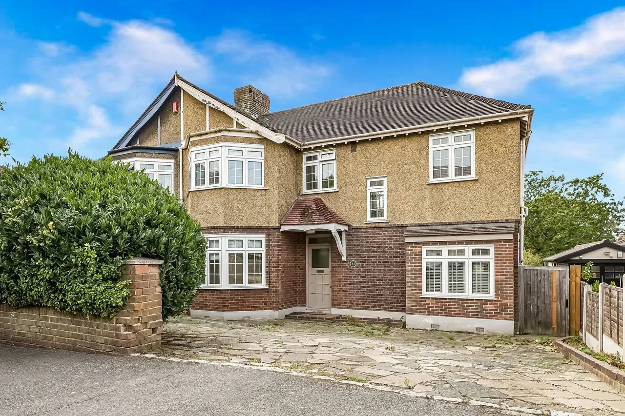4 bed house to rent, Montalt Road, Woodford Green, IG8