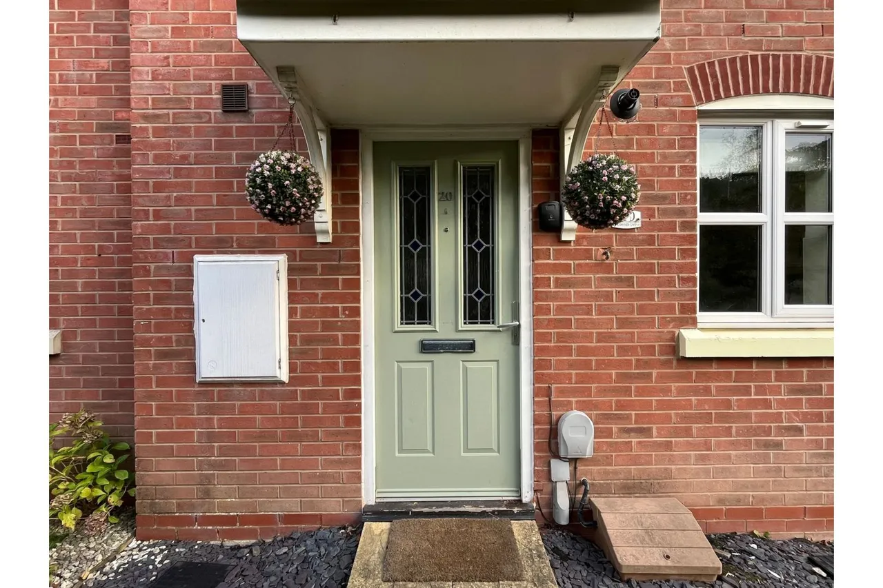 Phoenix Drive, Wrexham, LL11, photo 6