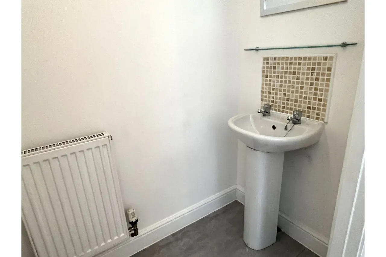 Phoenix Drive, Wrexham, LL11, photo 11