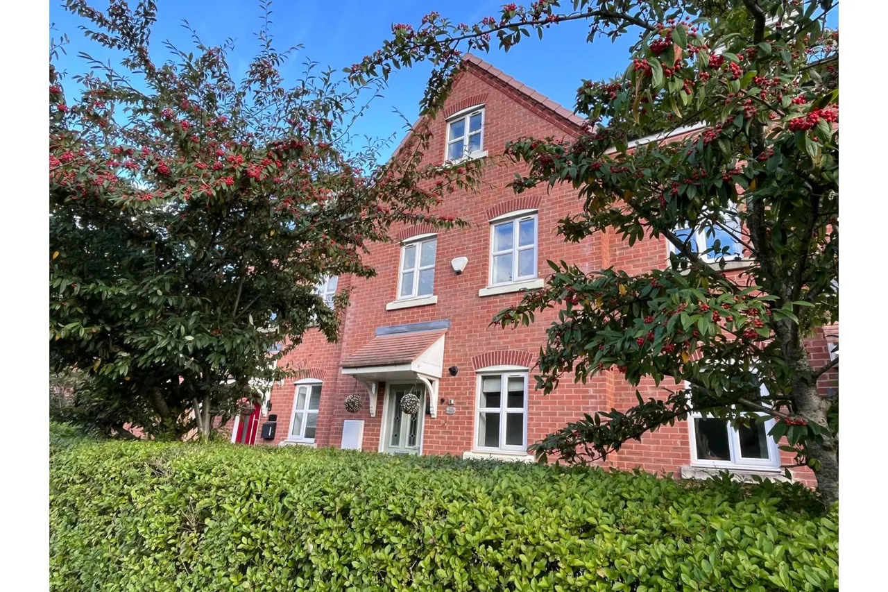 Phoenix Drive, Wrexham, LL11, photo 5