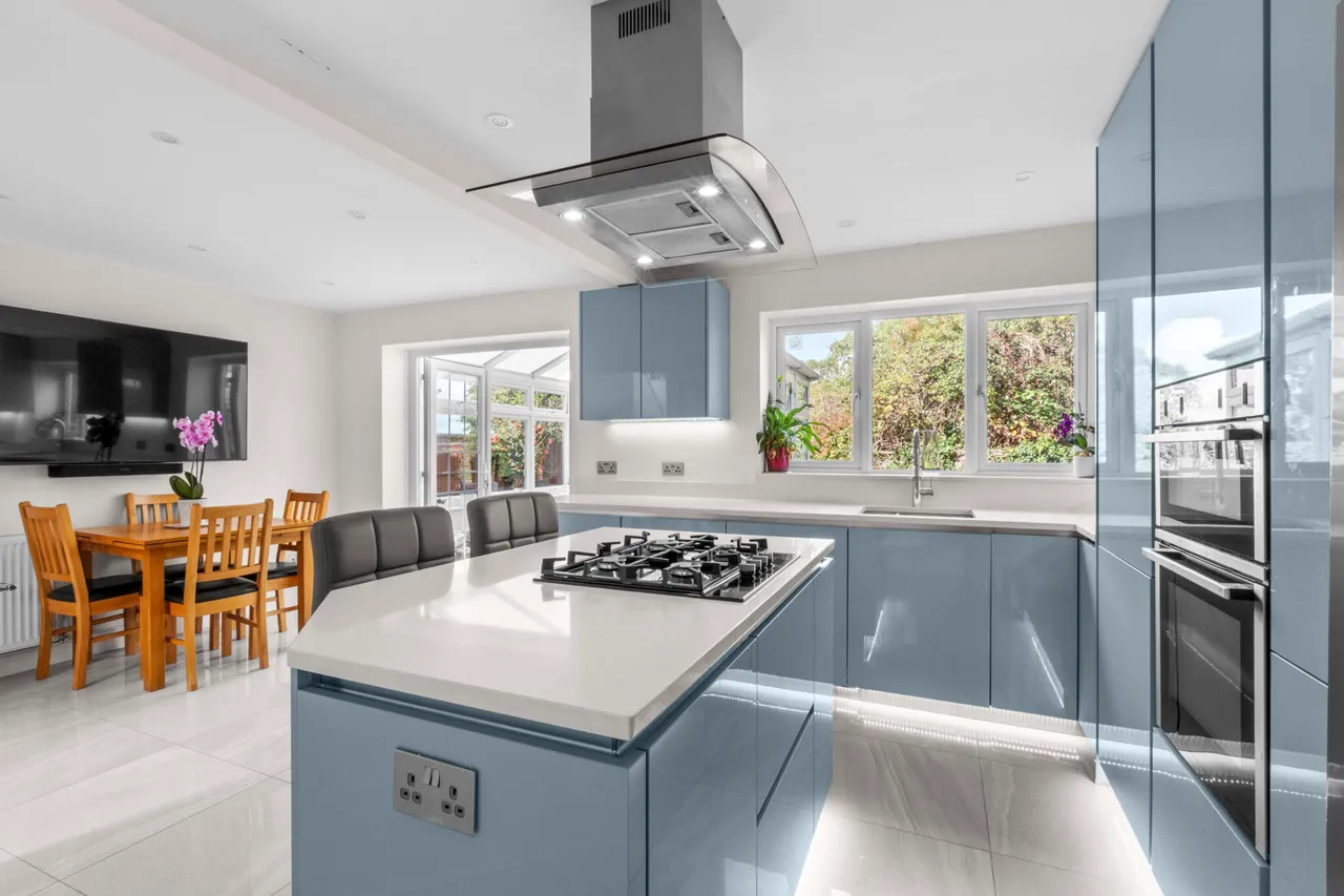 Castlefields, Stoke Mandeville, HP22, photo 2