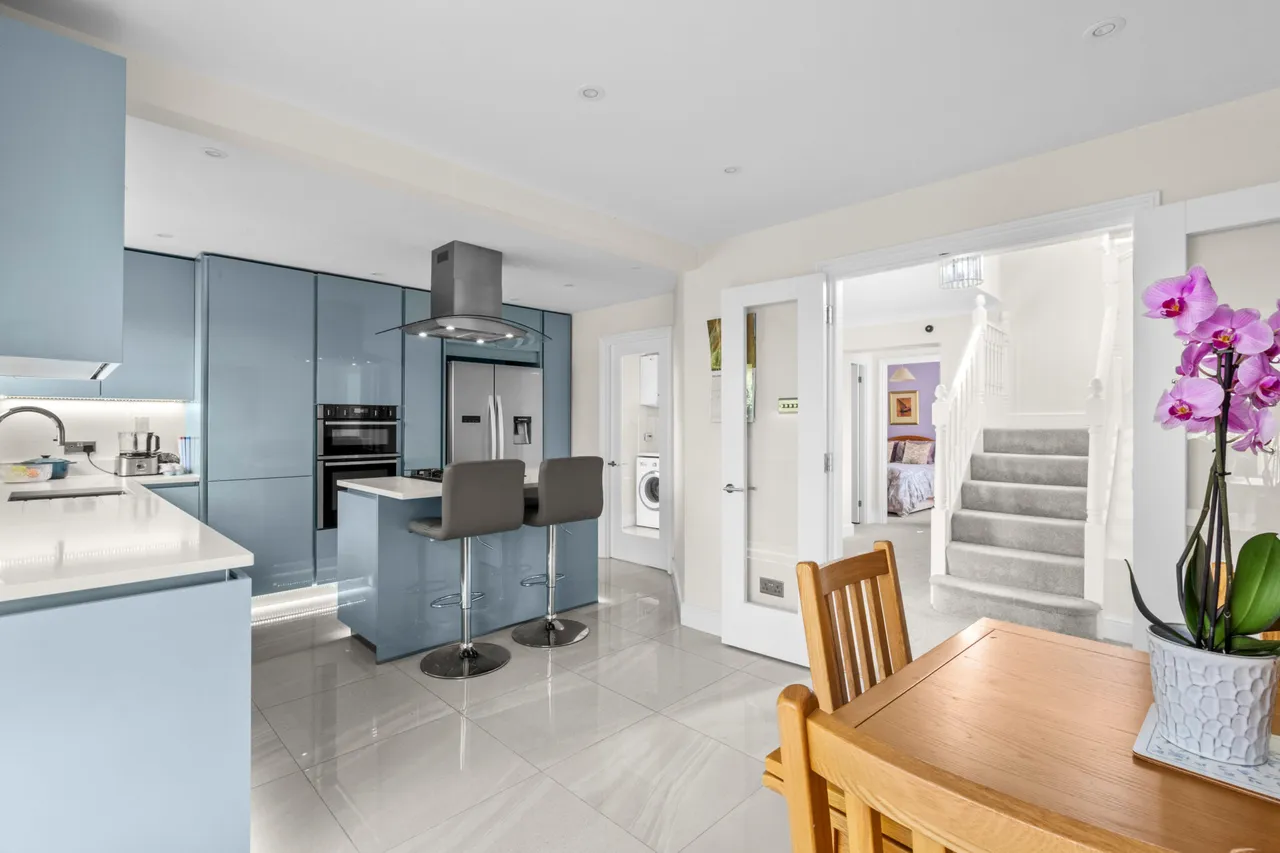 Castlefields, Stoke Mandeville, HP22, photo 6