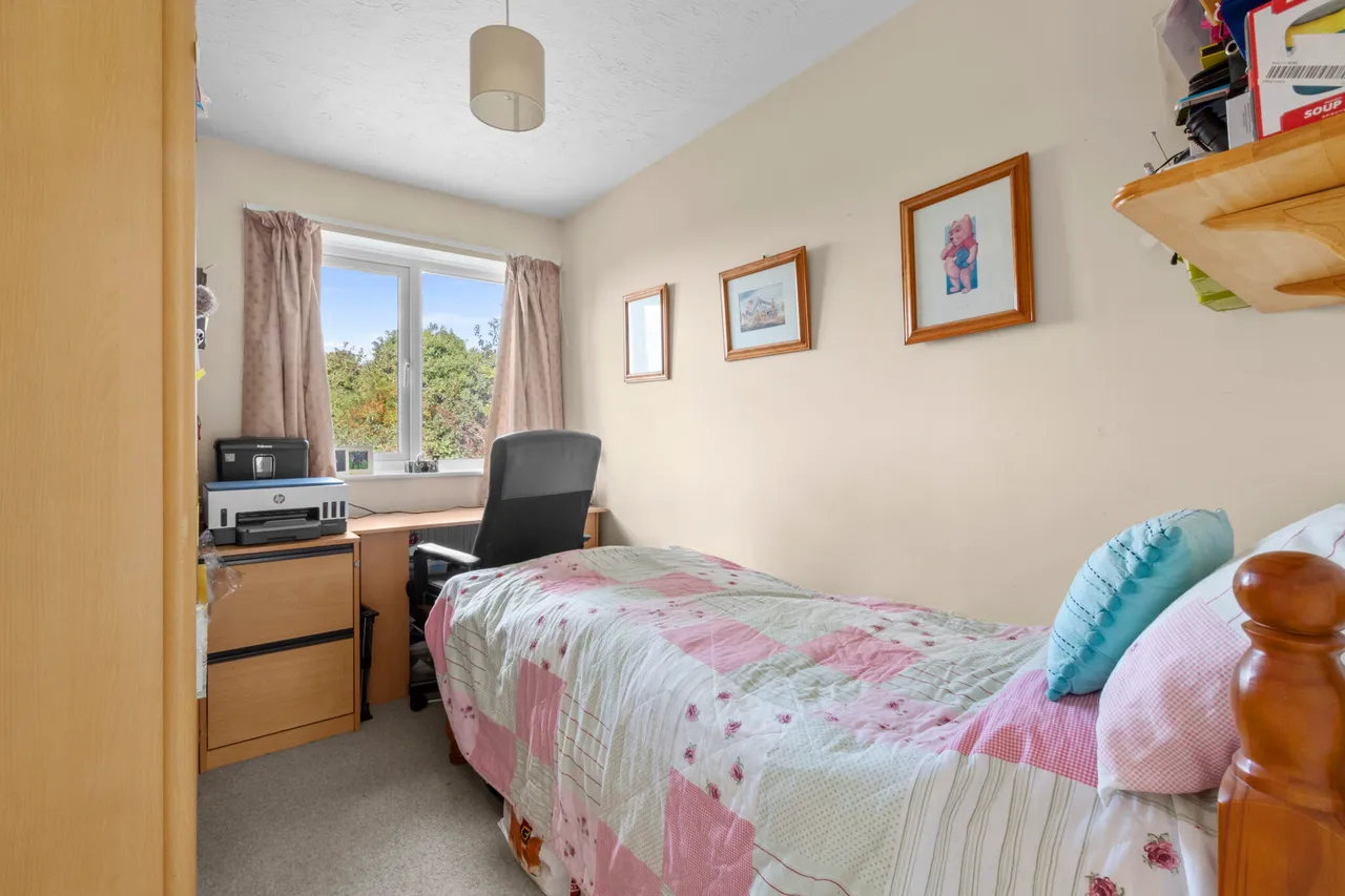 Castlefields, Stoke Mandeville, HP22, photo 14