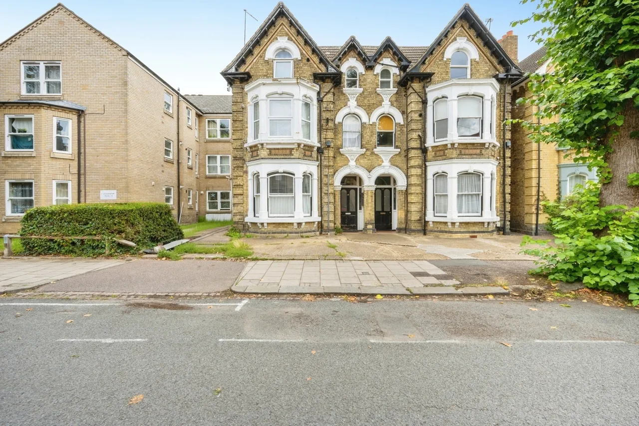 Chaucer Road, Bedford, MK40, photo 12