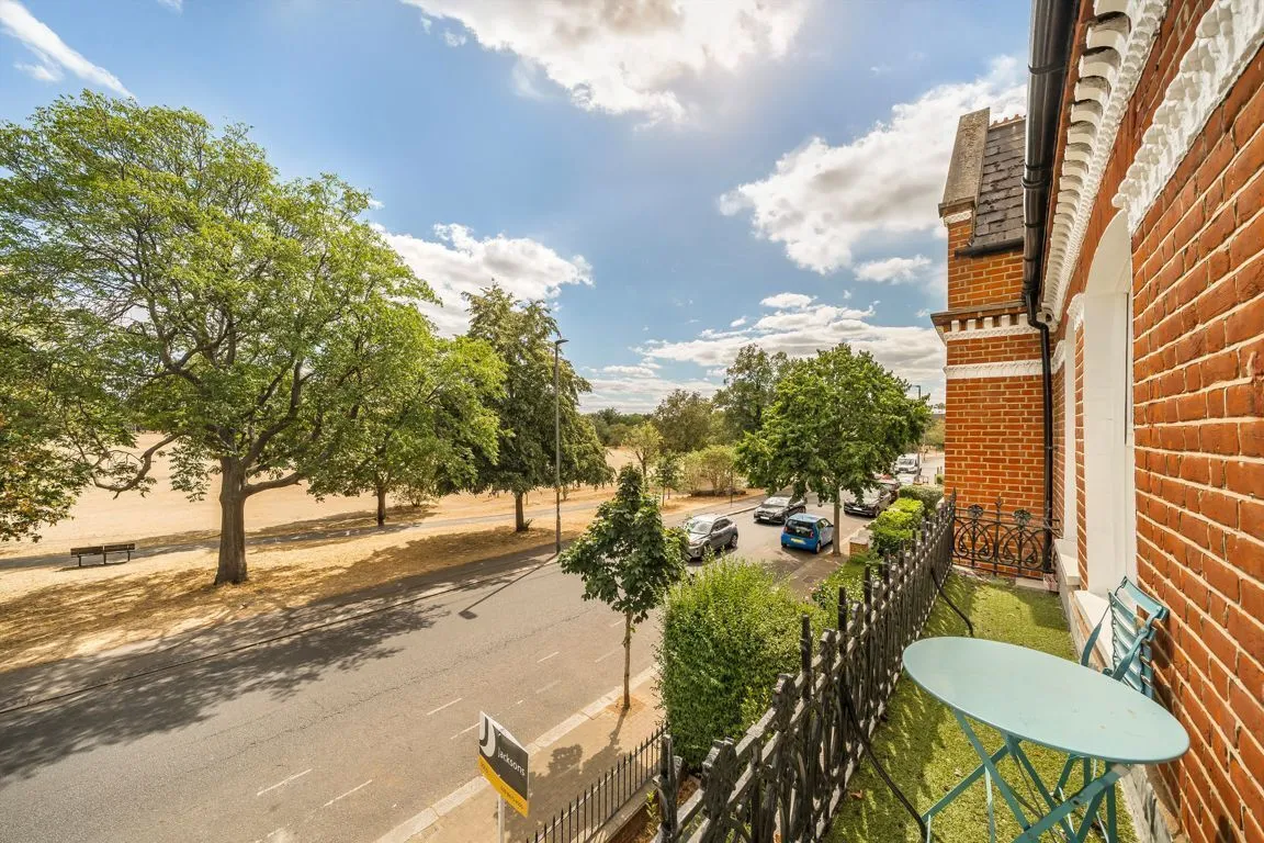 Elmbourne Road, SW17, photo 6