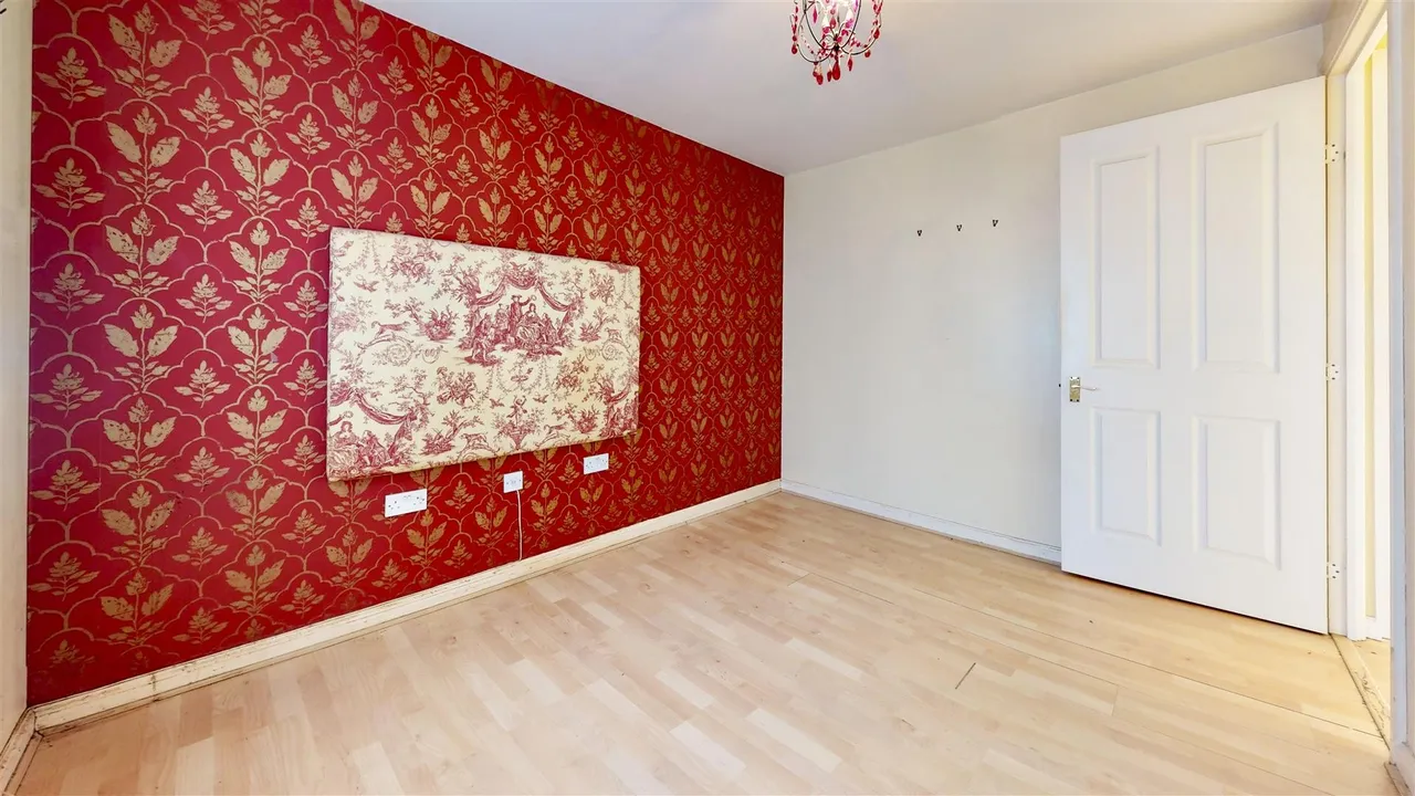 Sherman Gardens, Chadwell Heath, RM6, photo 12