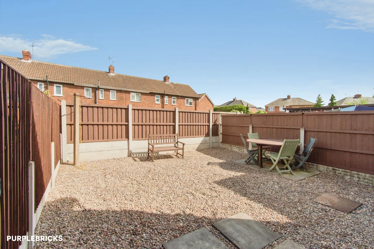Doncaster Square, Knottingley, WF11, photo 20