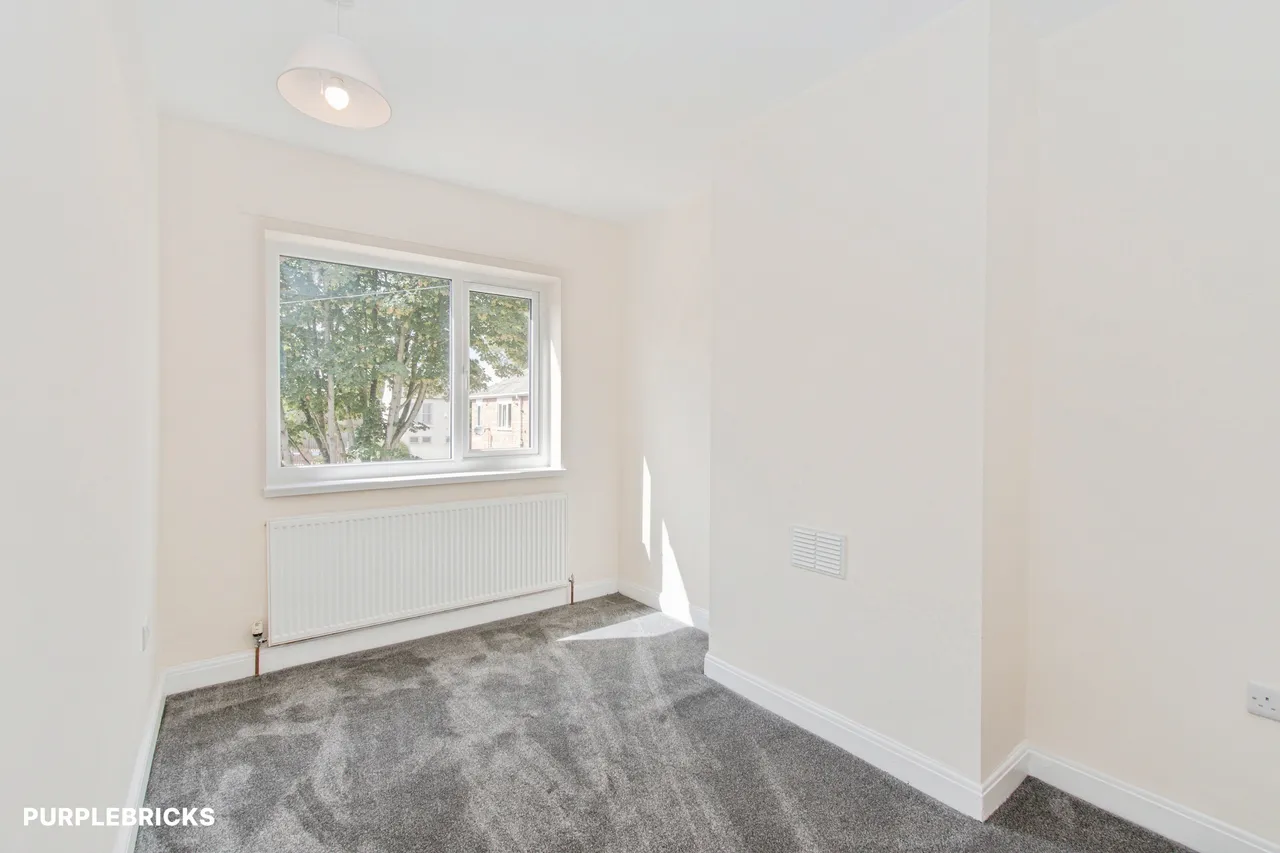 Doncaster Square, Knottingley, WF11, photo 15