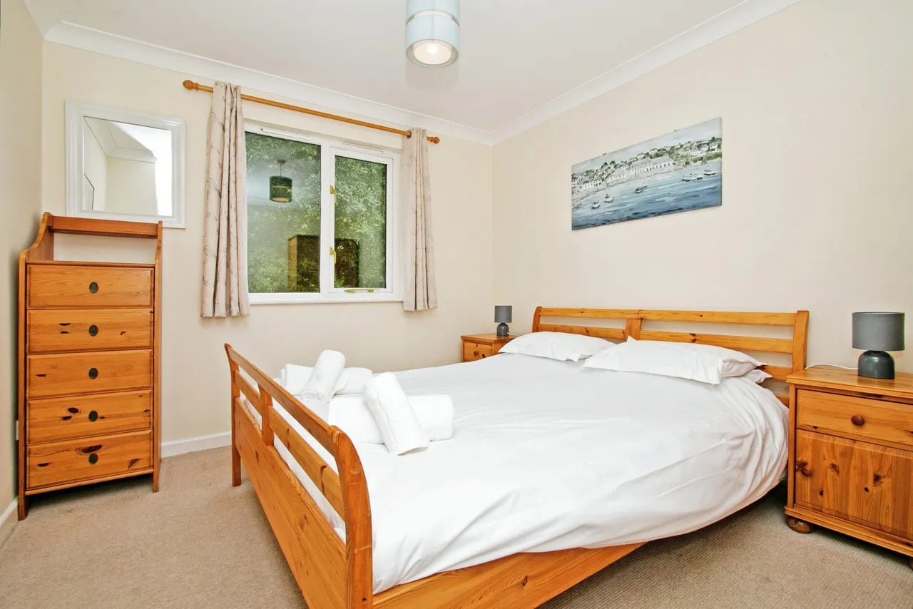 Pendra Loweth, Goldenbank, TR11, photo 11