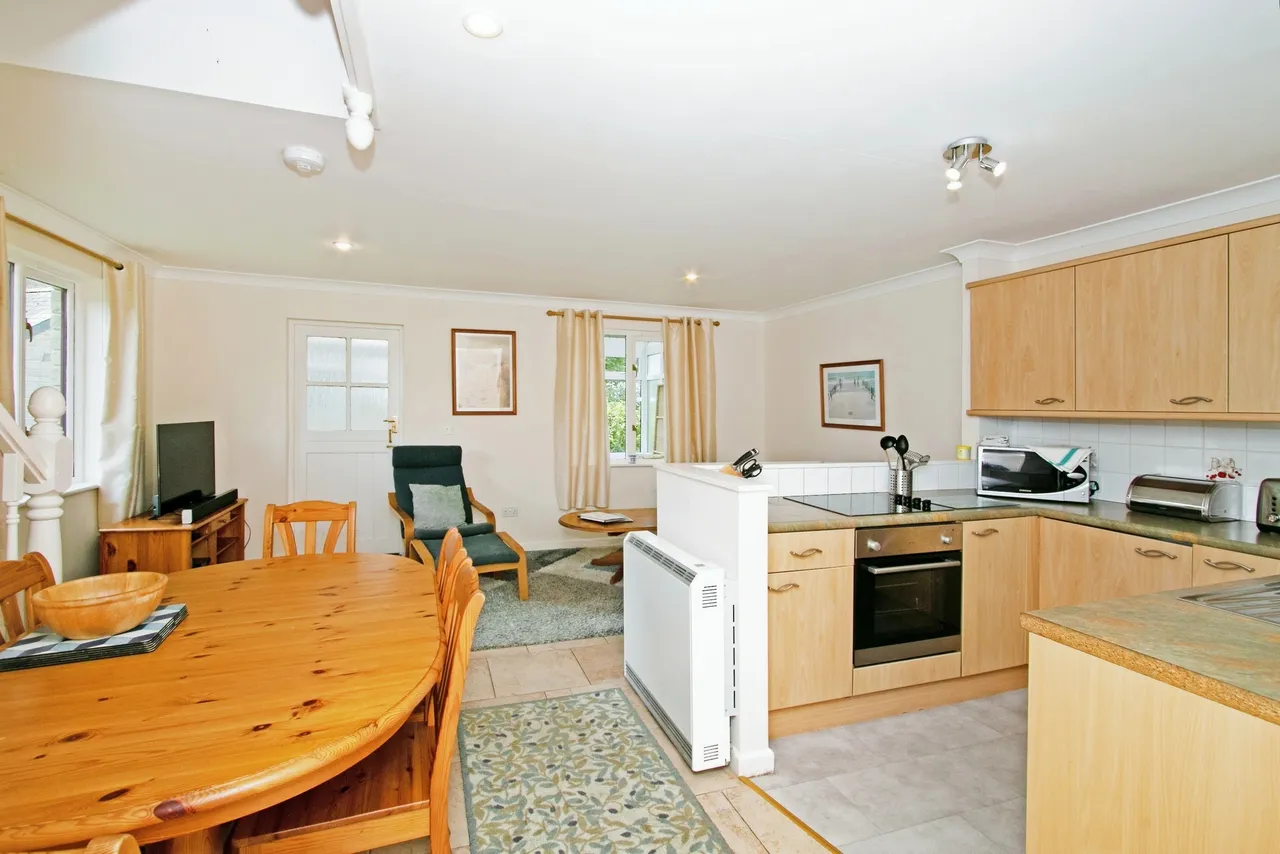 Pendra Loweth, Goldenbank, TR11, photo 6