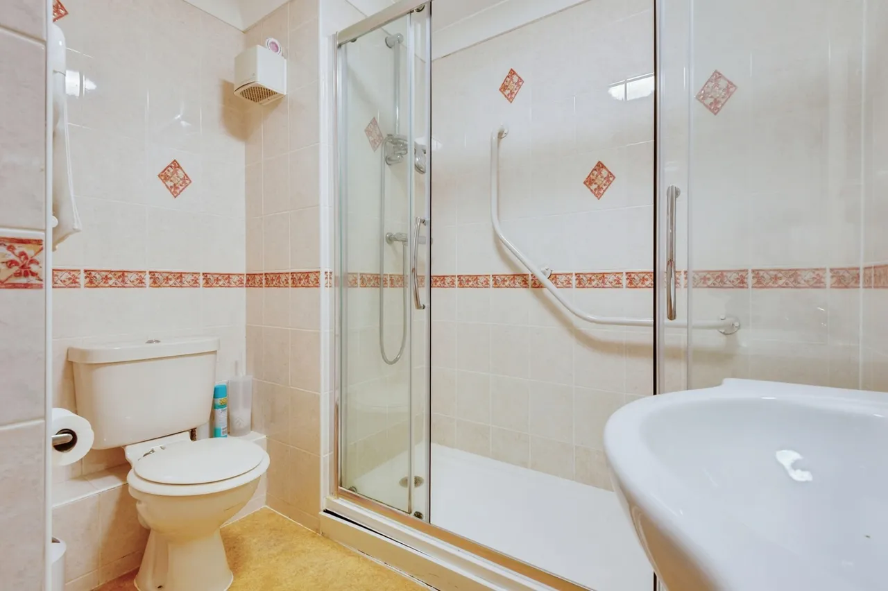 Woolton Road, Childwall, L16, photo 12