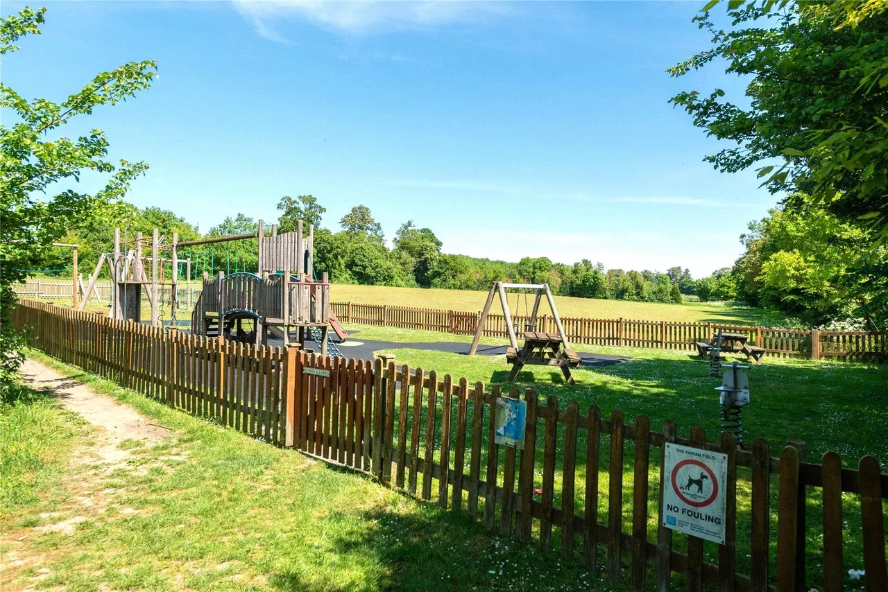Brogan Place, Dinton, HP17, photo 18