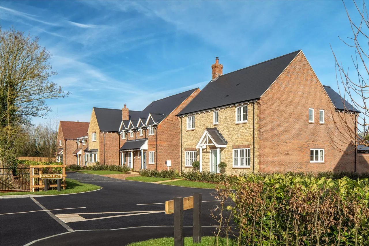 Brogan Place, Dinton, HP17, photo 20