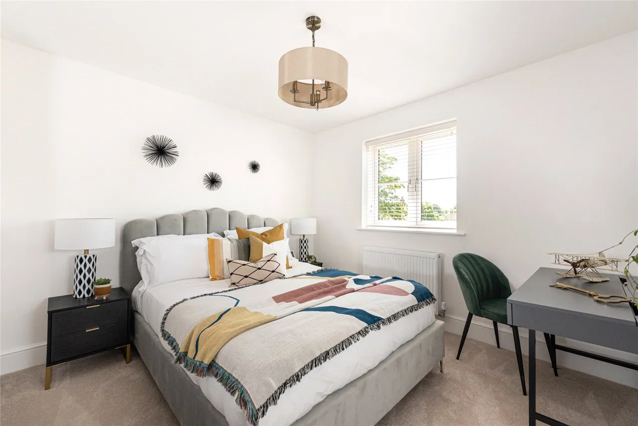 Brogan Place, Dinton, HP17, photo 9