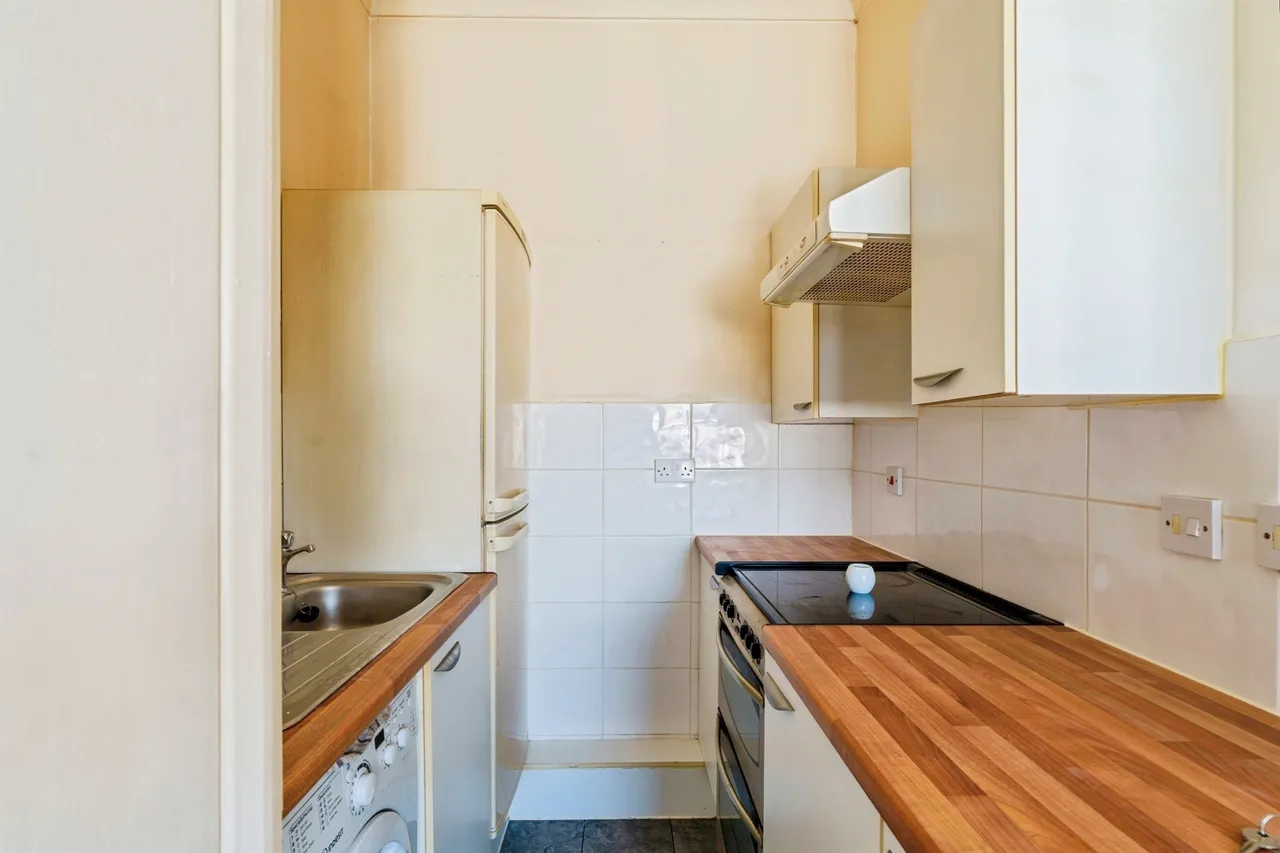 Farncombe Road, Worthing, BN11, photo 6
