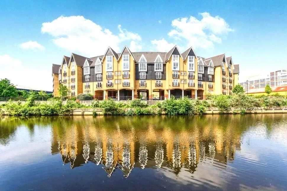 St. Peters Street, Maidstone, Kent, ME16, photo 6