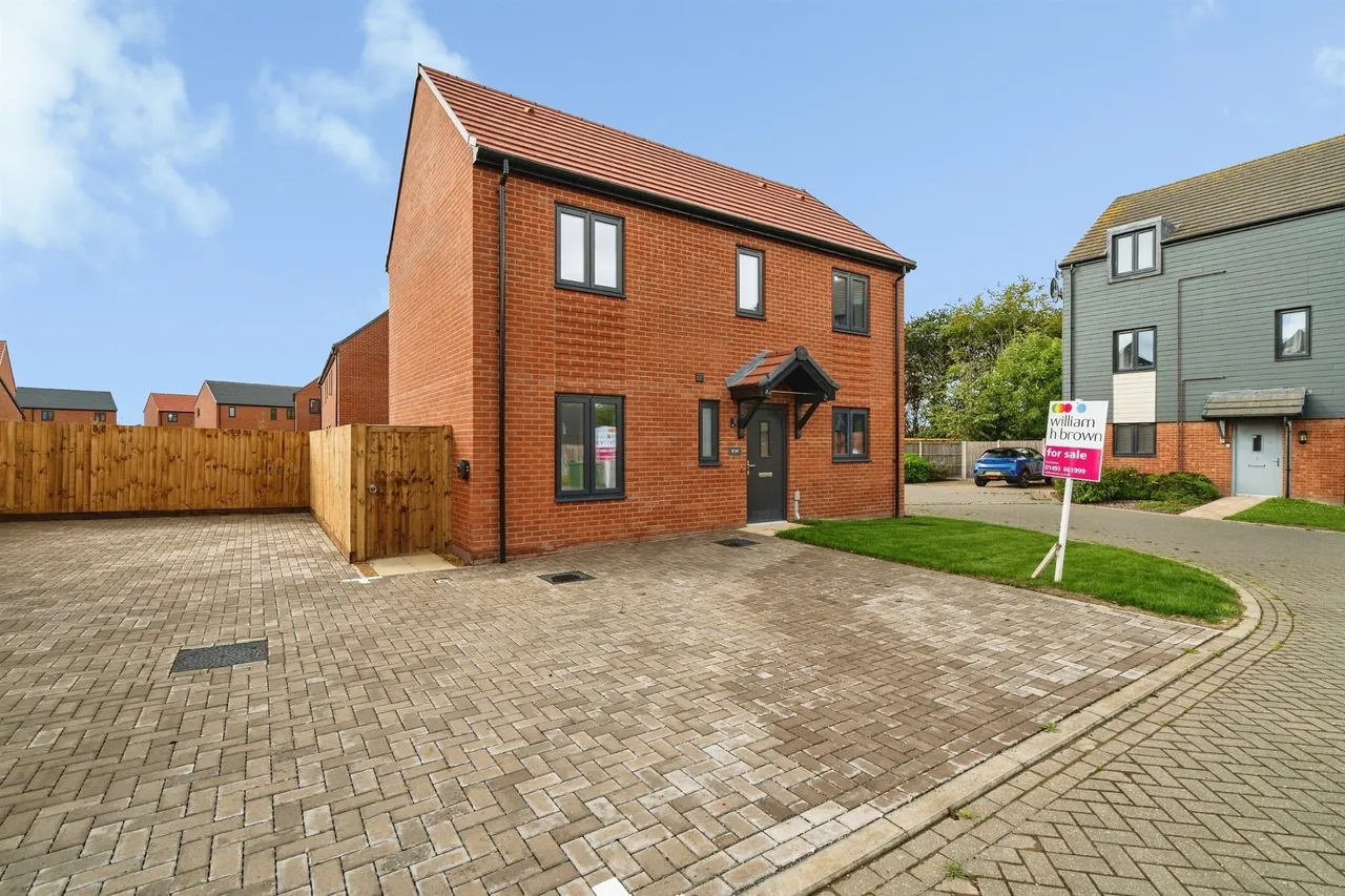 Eastwood, Bradwell, Great Yarmouth, photo 9