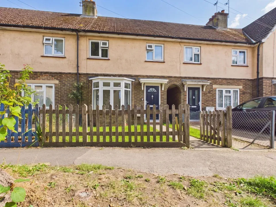 3 bed house for sale, Innes Road, Horsham