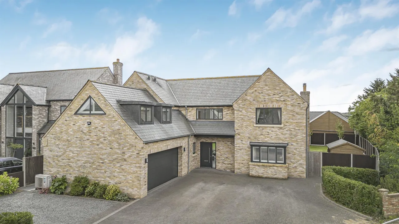 5 bed property for sale, Boxworth End, Swavesey, CB24