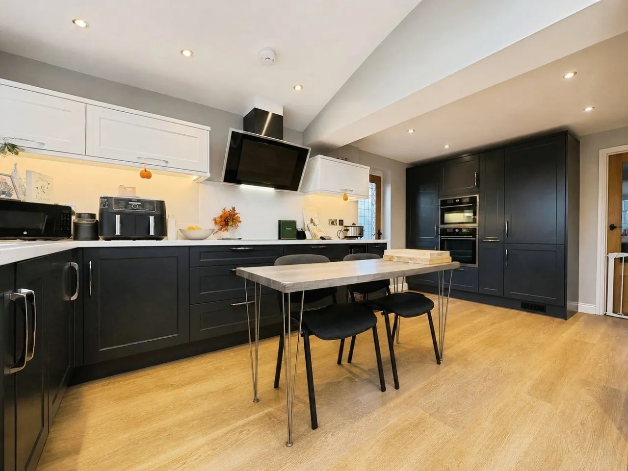 Courtenay Road, Farnham, Surrey, GU9 9DN, photo 15