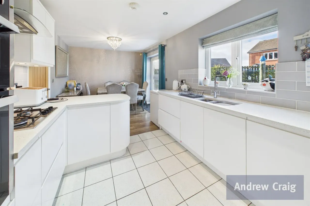 Ravelston Close, Sunderland, SR3, photo 2
