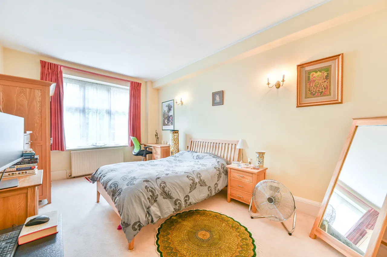 37 Clifton Court, Northwick Terrace, London, photo 2
