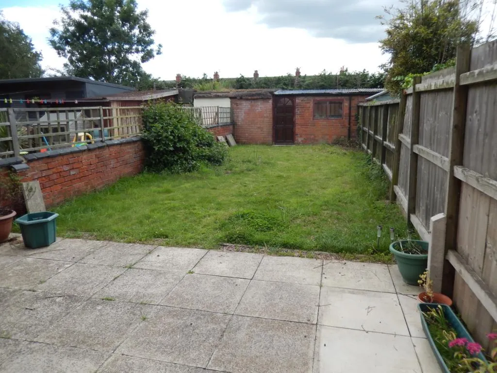 2 bed house to rent, Milton Street, New Balderton, NG24