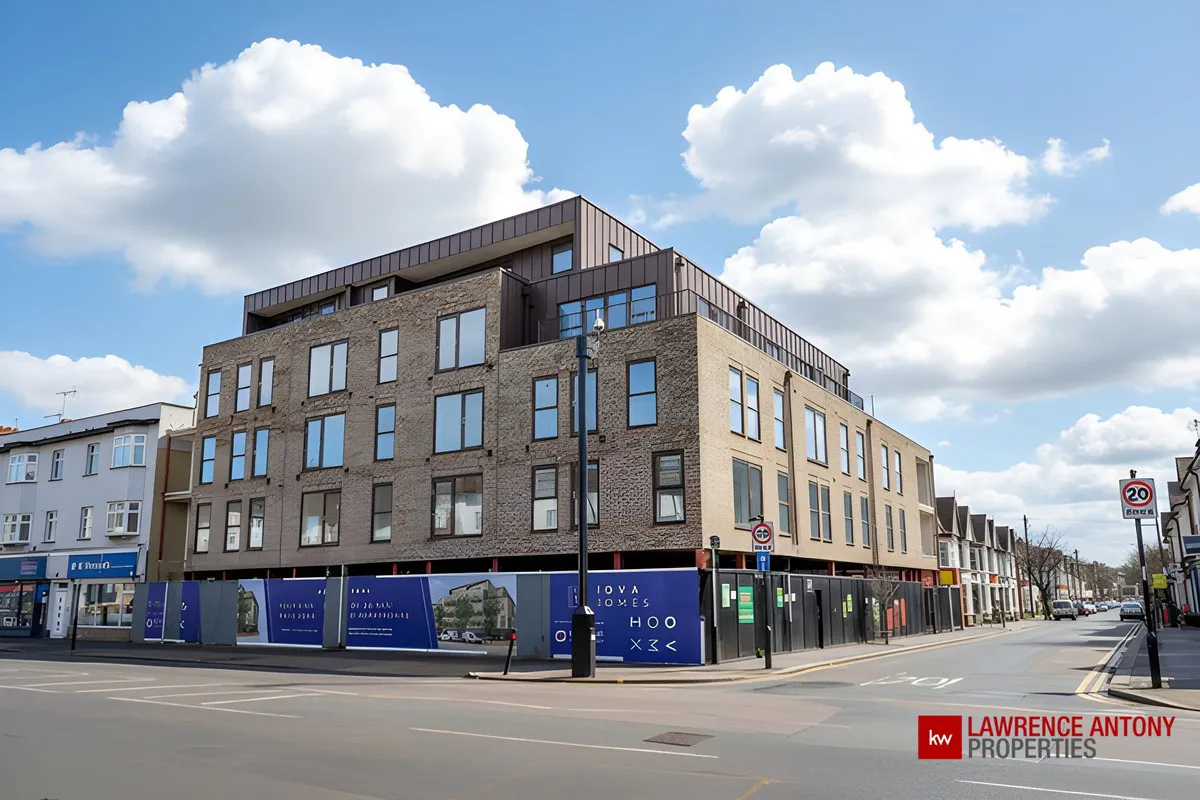 2 bed flat for sale, Westcliff-on-Sea, SS0