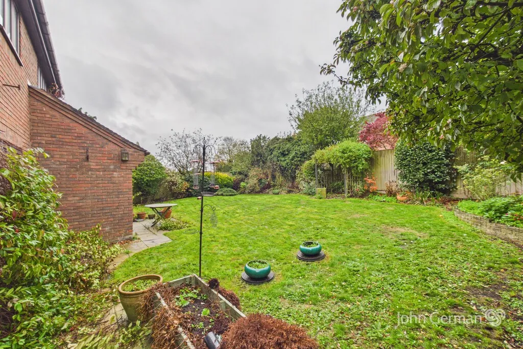 Fradgley Court, Bramshall, photo 30
