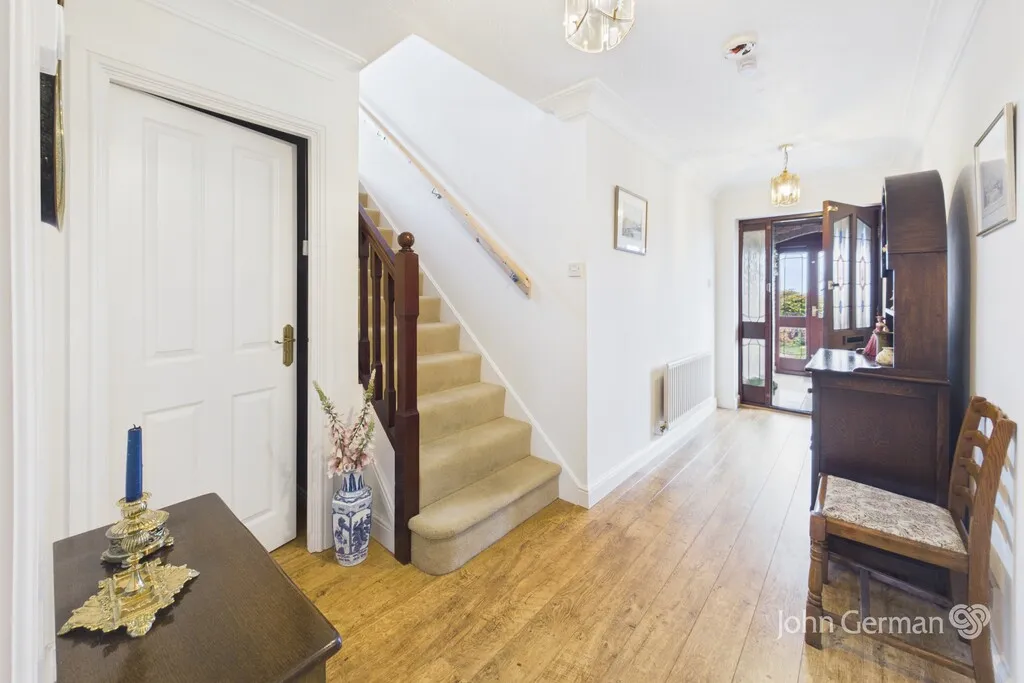 Fradgley Court, Bramshall, photo 15