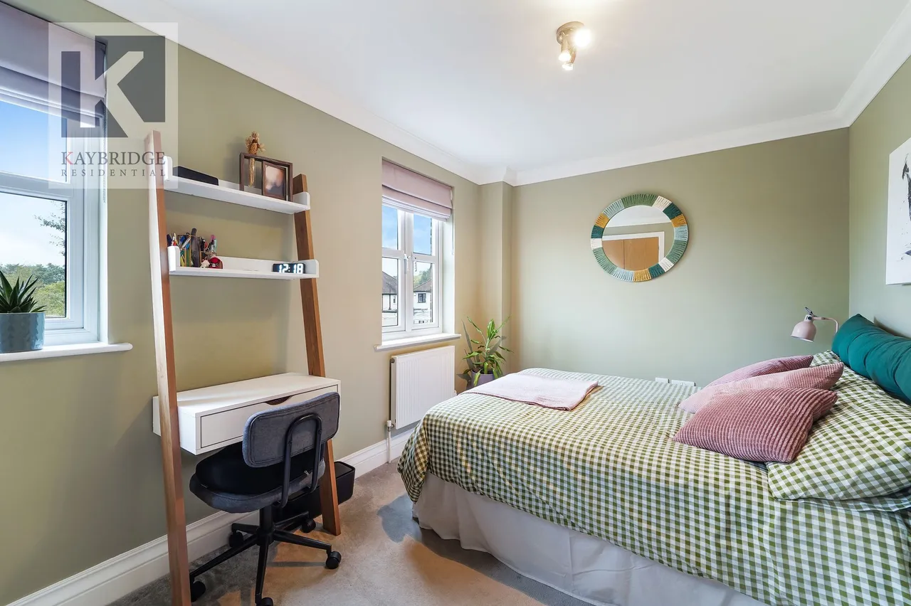 Millais Crescent, Epsom, KT19, photo 8
