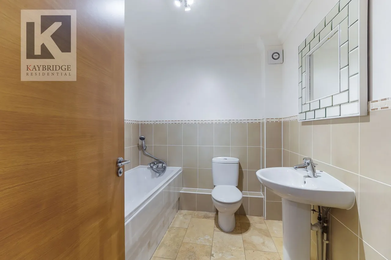 Millais Crescent, Epsom, KT19, photo 9