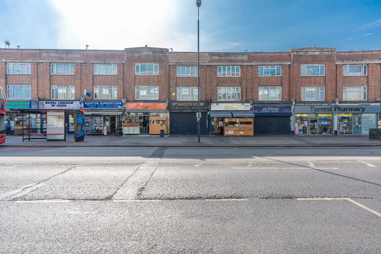 Harrow, HA3, photo 2