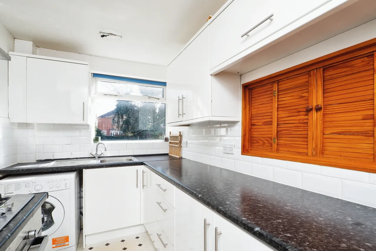 Lower Road, Beeston, Nottingham, Nottinghamshire, NG9, photo 3