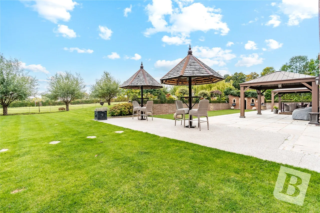 Weald Park Way, South Weald, CM14, photo 10