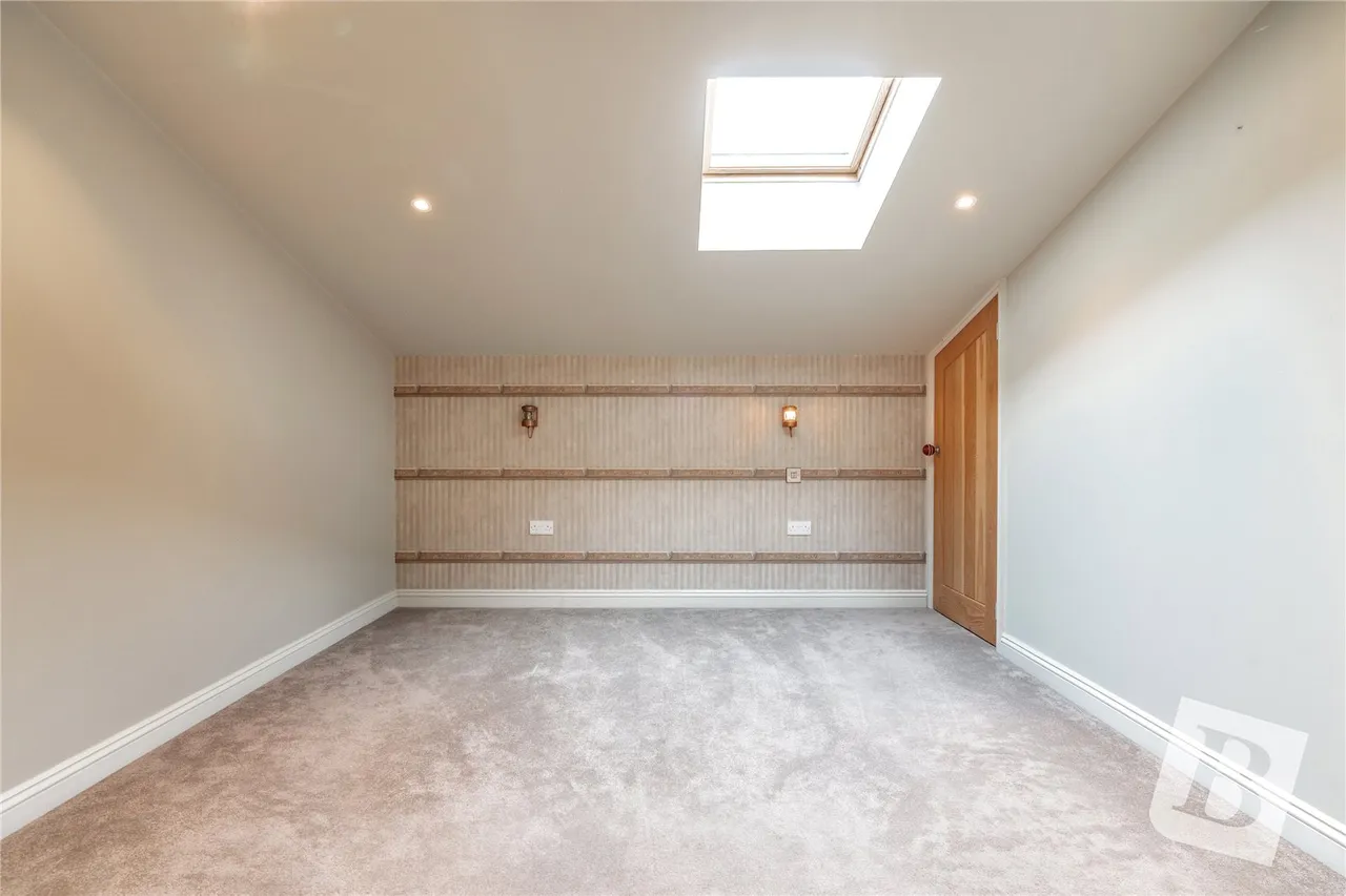 Weald Park Way, South Weald, CM14, photo 37