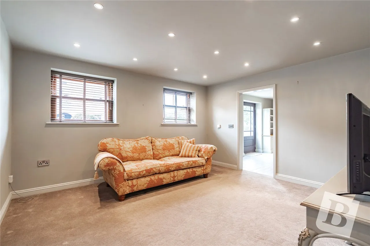 Weald Park Way, South Weald, CM14, photo 36