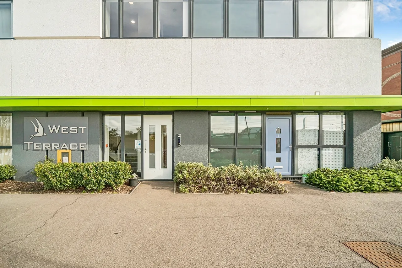 Kings Road, Stevenage, Hertfordshire, SG1, photo 2