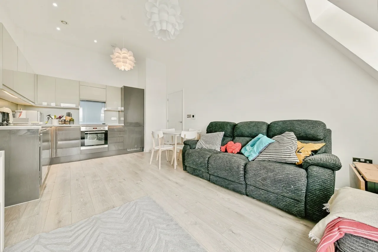 Kings Road, Stevenage, Hertfordshire, SG1, photo 4