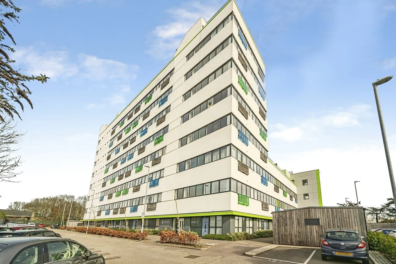 2 bed flat for sale — Kings Road, Stevenage, Hertfordshire, SG1