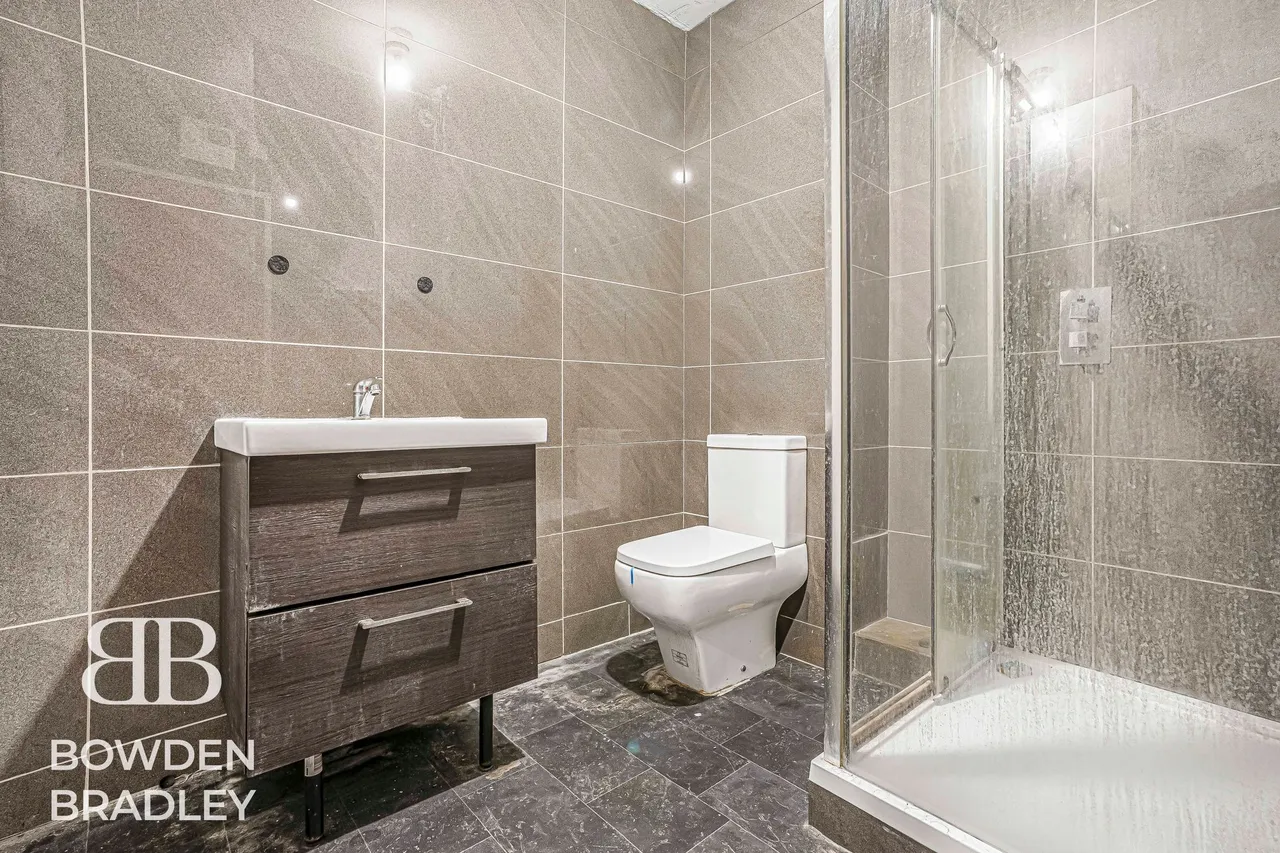 London Road, Romford, RM7, photo 17