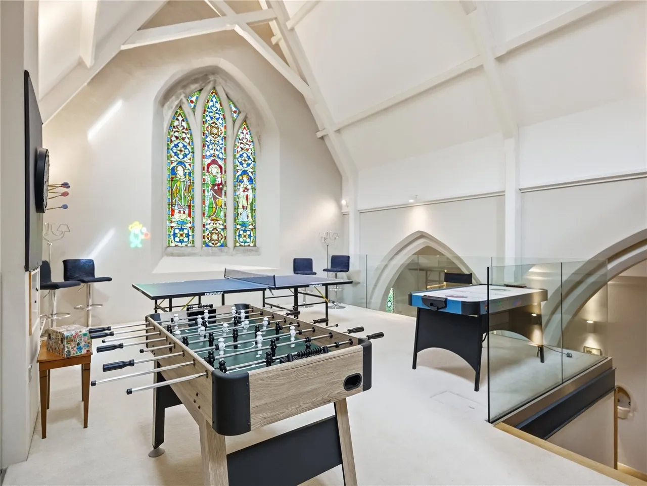 A remarkable former chapel where breathtaking ecclesiastical architecture meets luxurious contemporary living, set withi, photo 19
