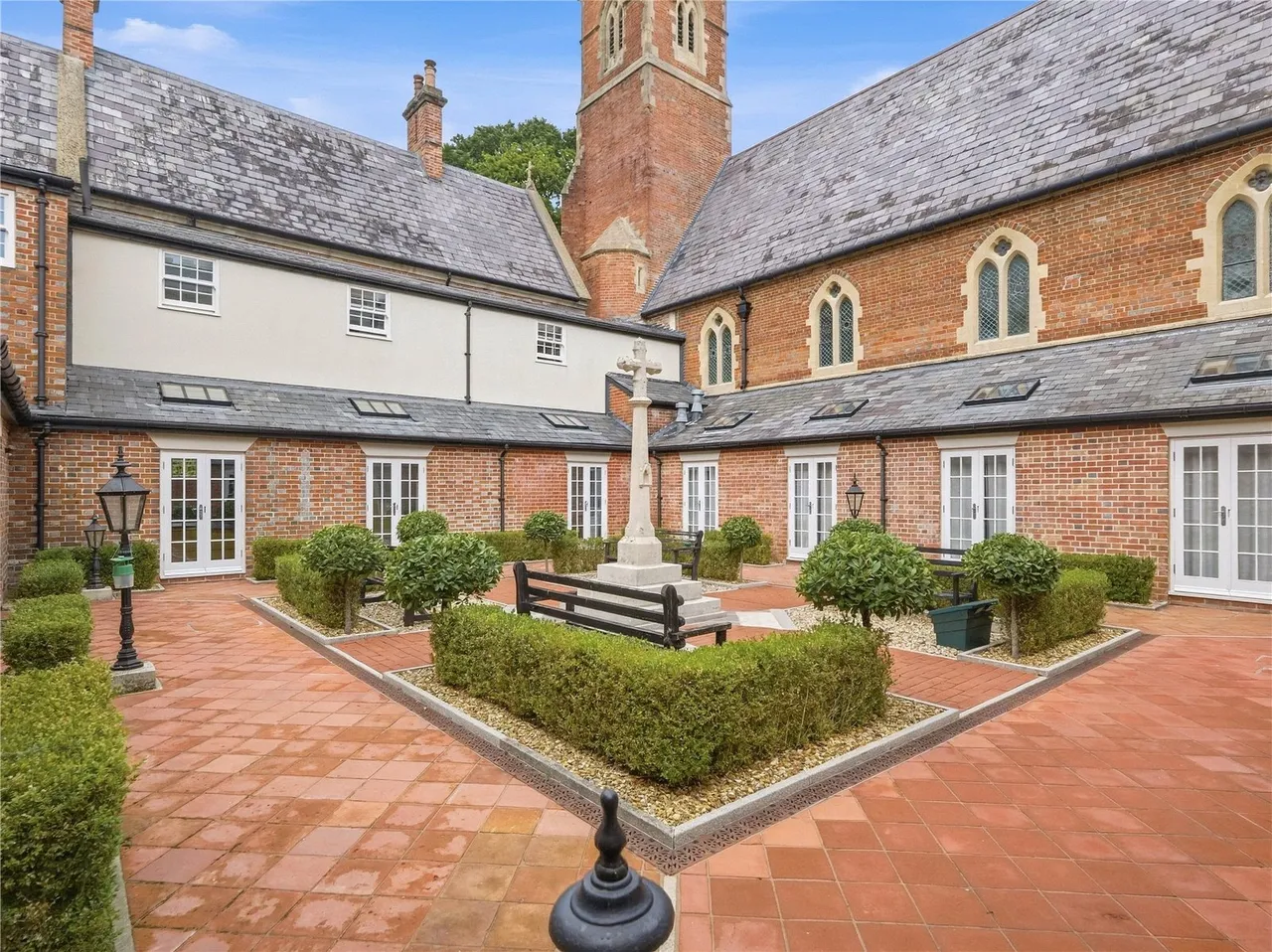A remarkable former chapel where breathtaking ecclesiastical architecture meets luxurious contemporary living, set withi, photo 37