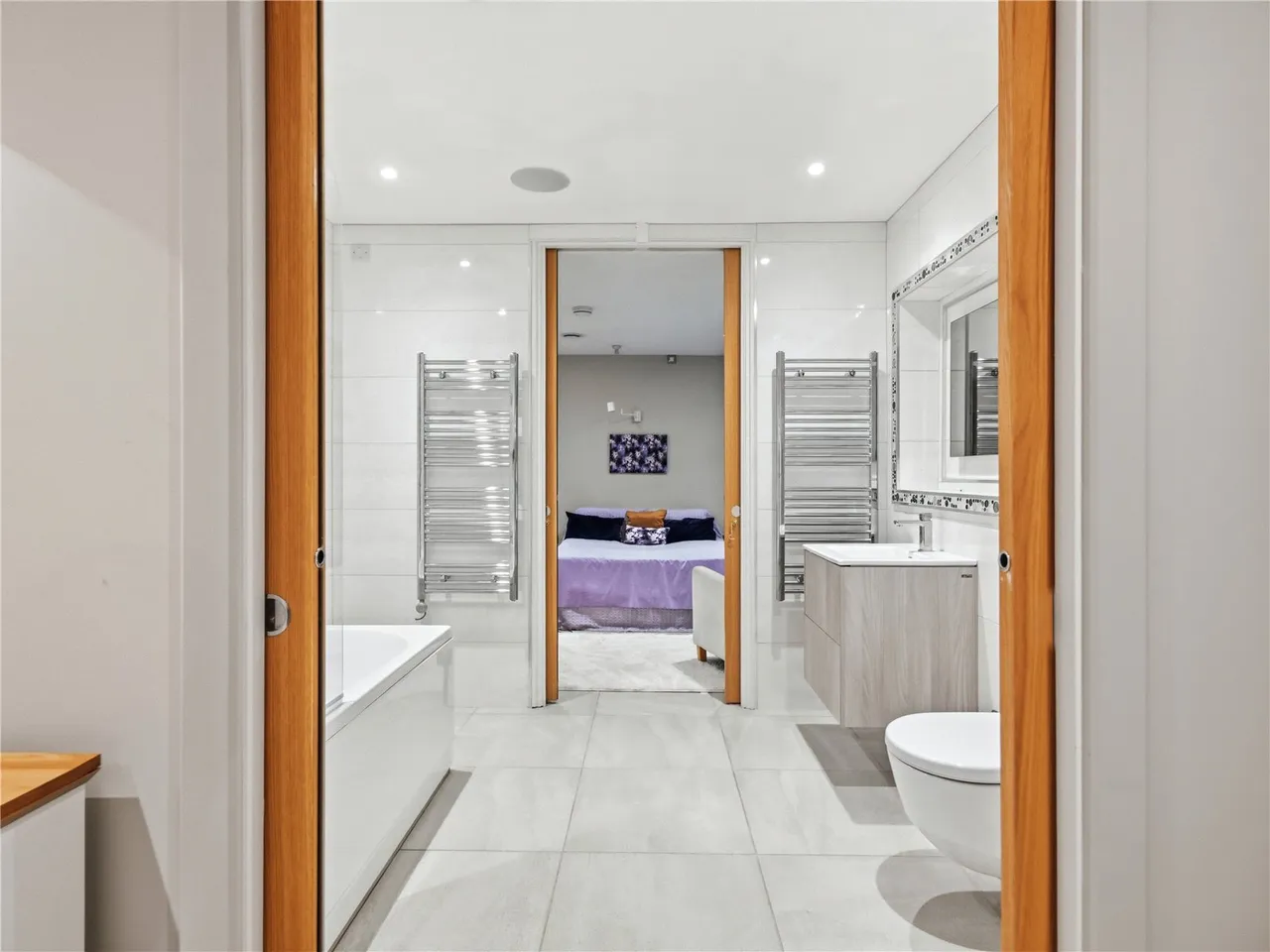 A remarkable former chapel where breathtaking ecclesiastical architecture meets luxurious contemporary living, set withi, photo 10