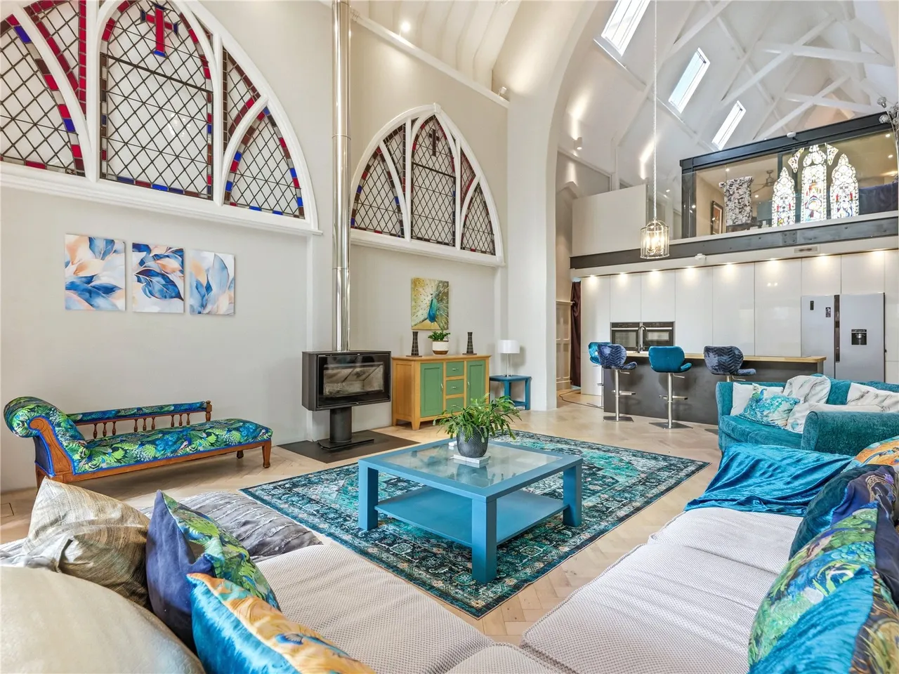 A remarkable former chapel where breathtaking ecclesiastical architecture meets luxurious contemporary living, set withi, photo 5