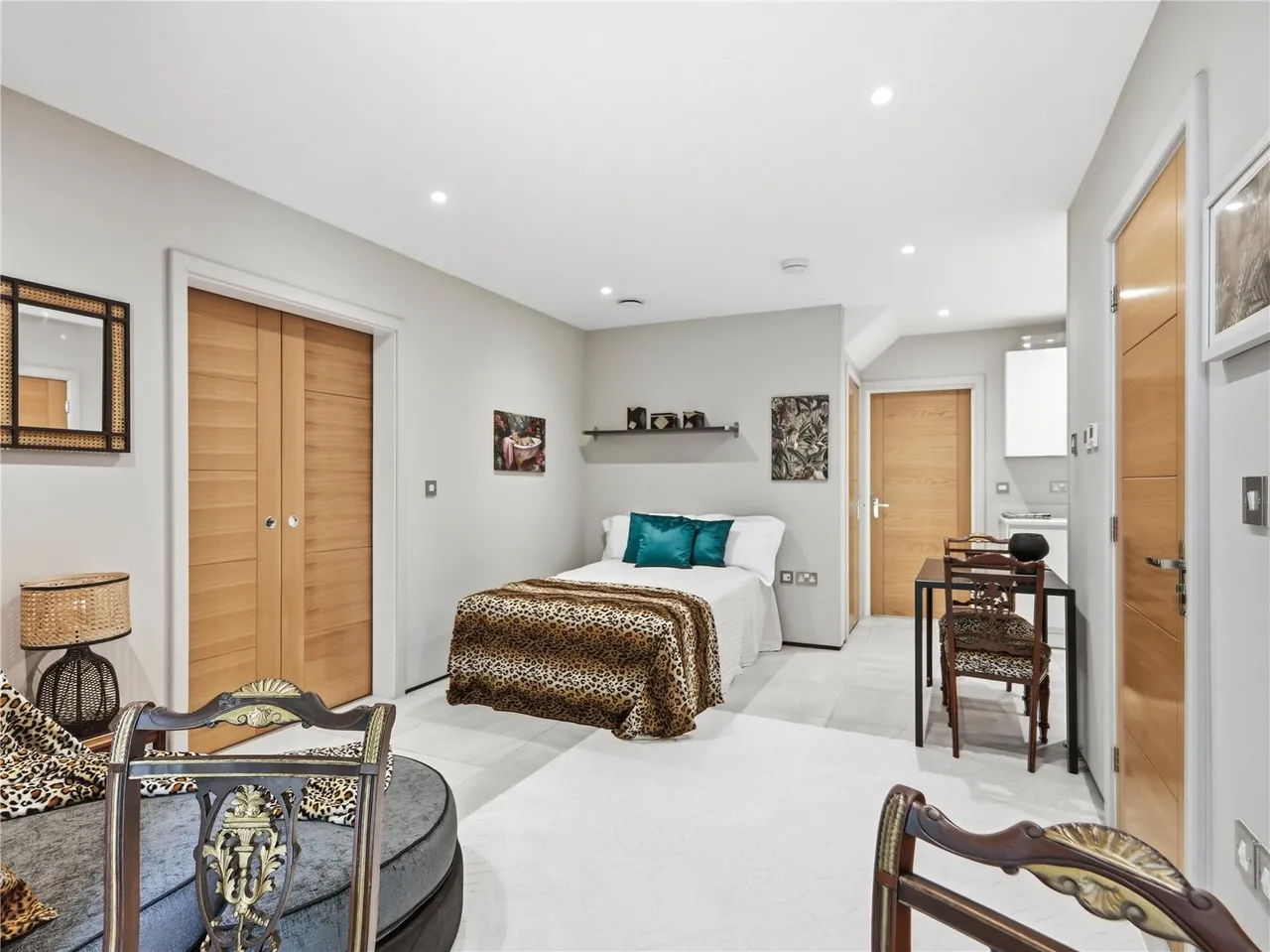 A remarkable former chapel where breathtaking ecclesiastical architecture meets luxurious contemporary living, set withi, photo 14