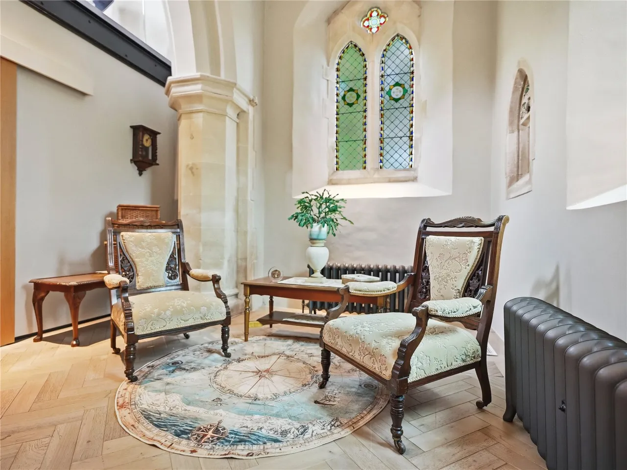 A remarkable former chapel where breathtaking ecclesiastical architecture meets luxurious contemporary living, set withi, photo 18